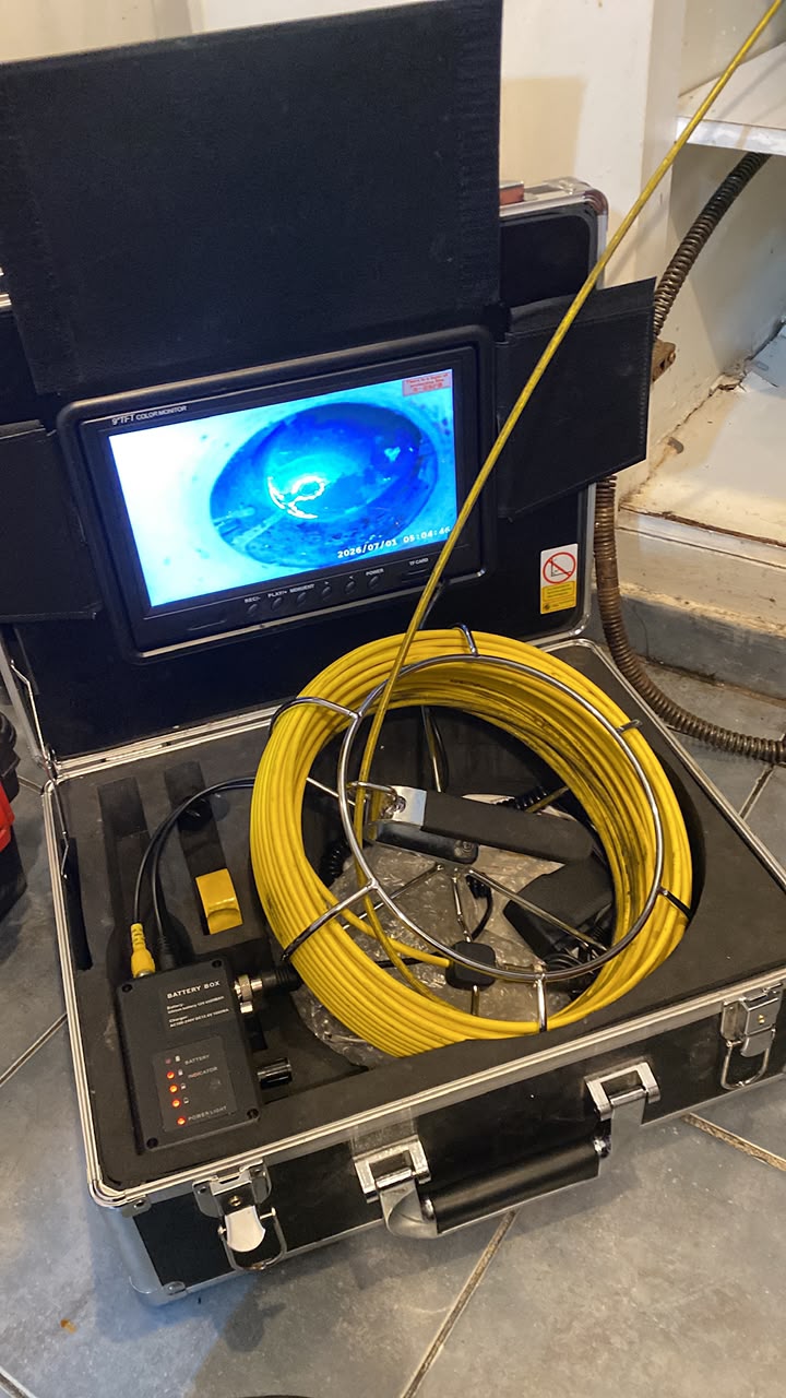 Equipamiento de alta presión para destapaciones